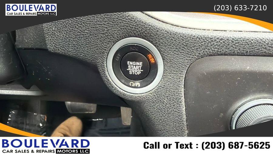 Used 2022 Dodge Charger SXT w/ Leather Interior Group RWD image 19