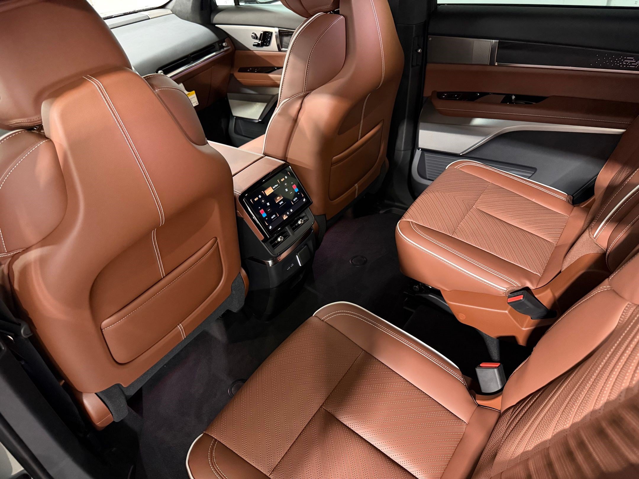 New 2026 Cadillac Vistiq Platinum AWD/4WD image 40