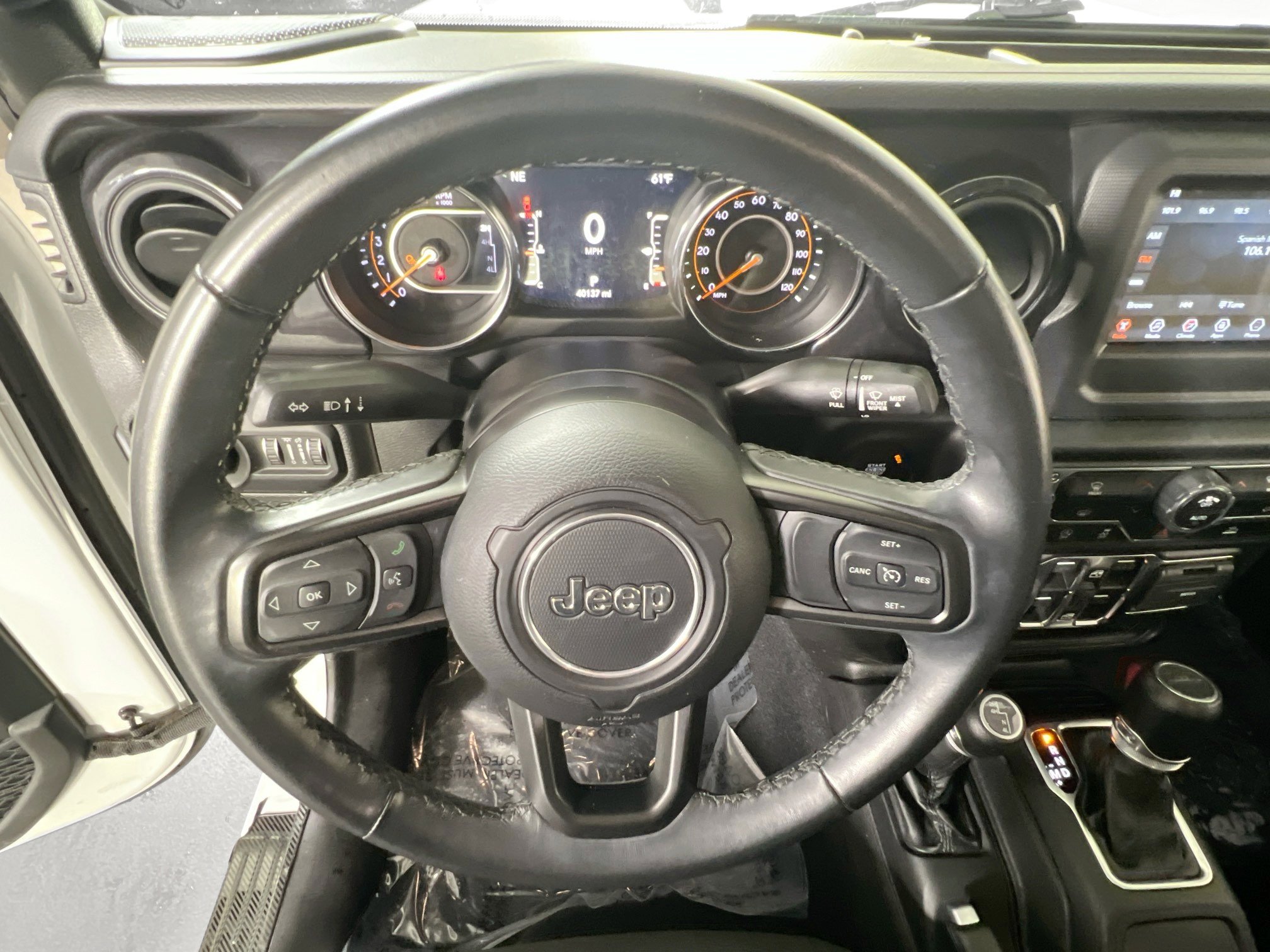 Used 2022 Jeep Gladiator Sport AWD/4WD image 11