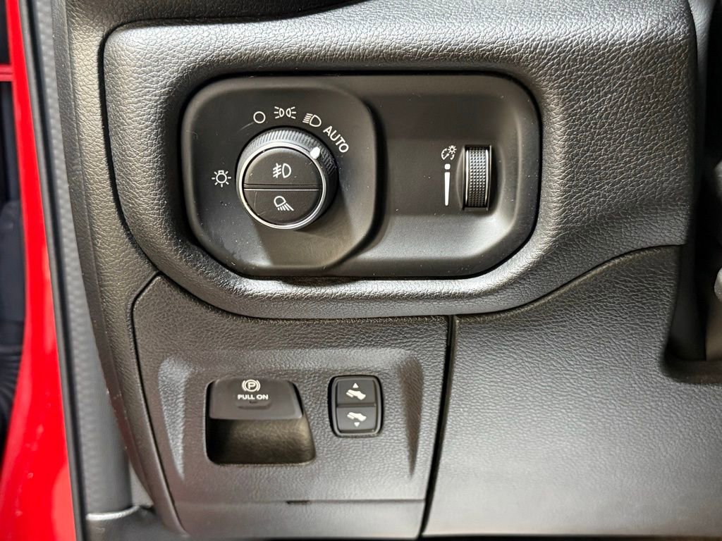 Used 2023 RAM 1500 Big Horn image 26