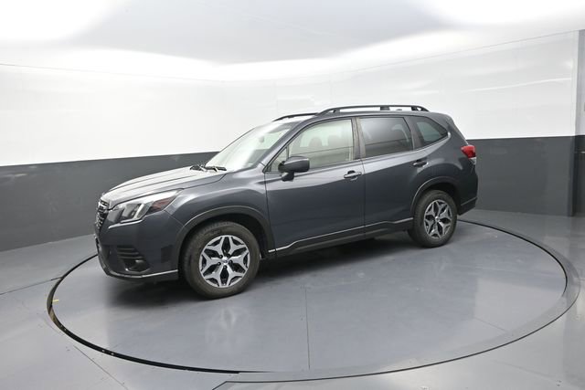 Used 2023 Subaru Forester Premium image 88