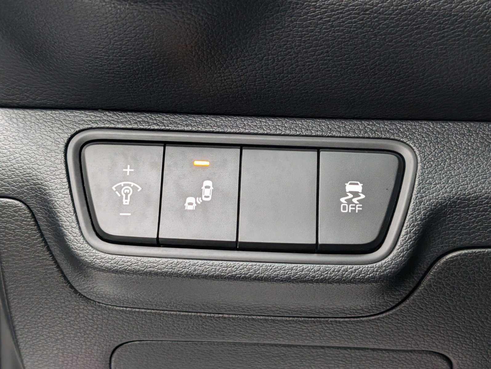 Used 2024 Kia Forte GT-Line w/ GT-Line Premium Package FWD image 14
