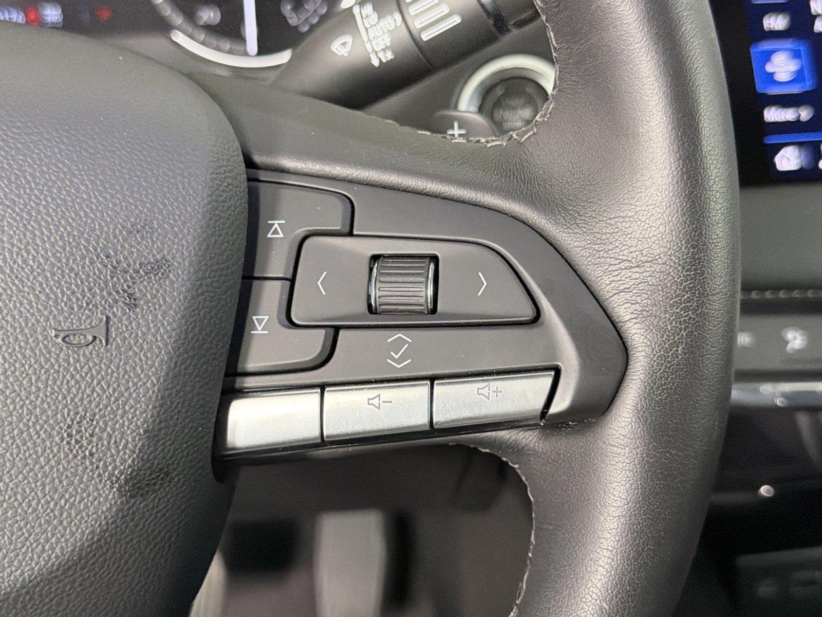 Certified 2023 Cadillac XT4 Premium Luxury AWD/4WD image 25