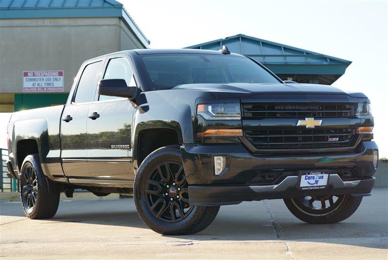 Used 2018 Chevrolet Silverado 1500 LT w/ All Star Edition AWD/4WD image 9