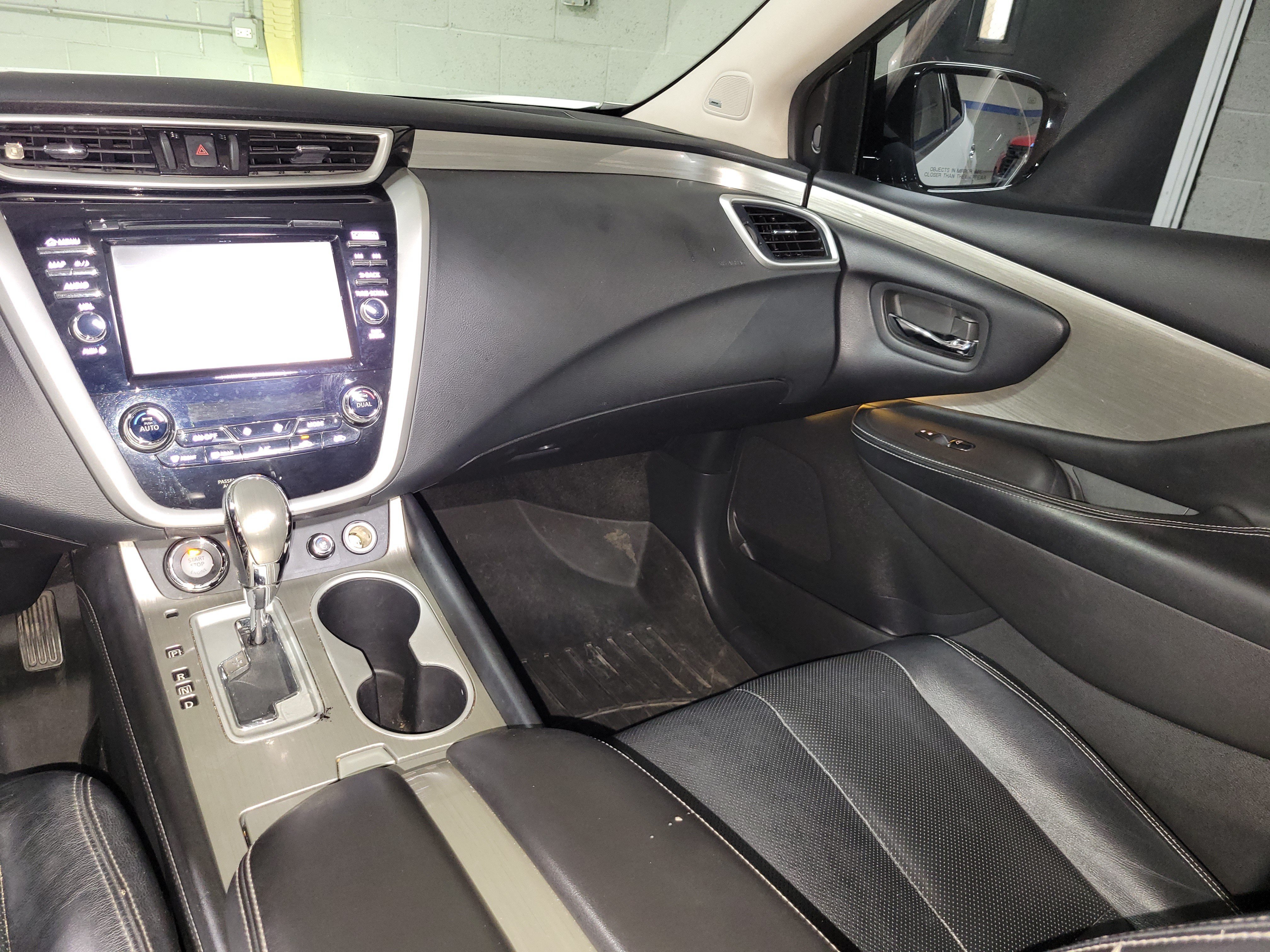 Used 2015 Nissan Murano Platinum w/ Platinum Technology Package FWD image 13