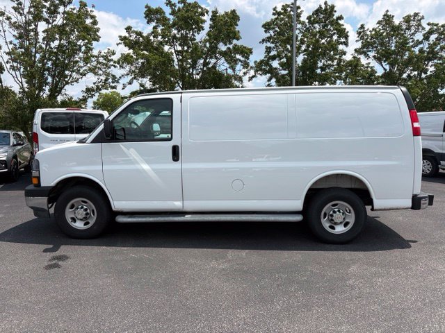 Used 2025 Chevrolet Express 2500 w/ Driver Convenience Package RWD image 2