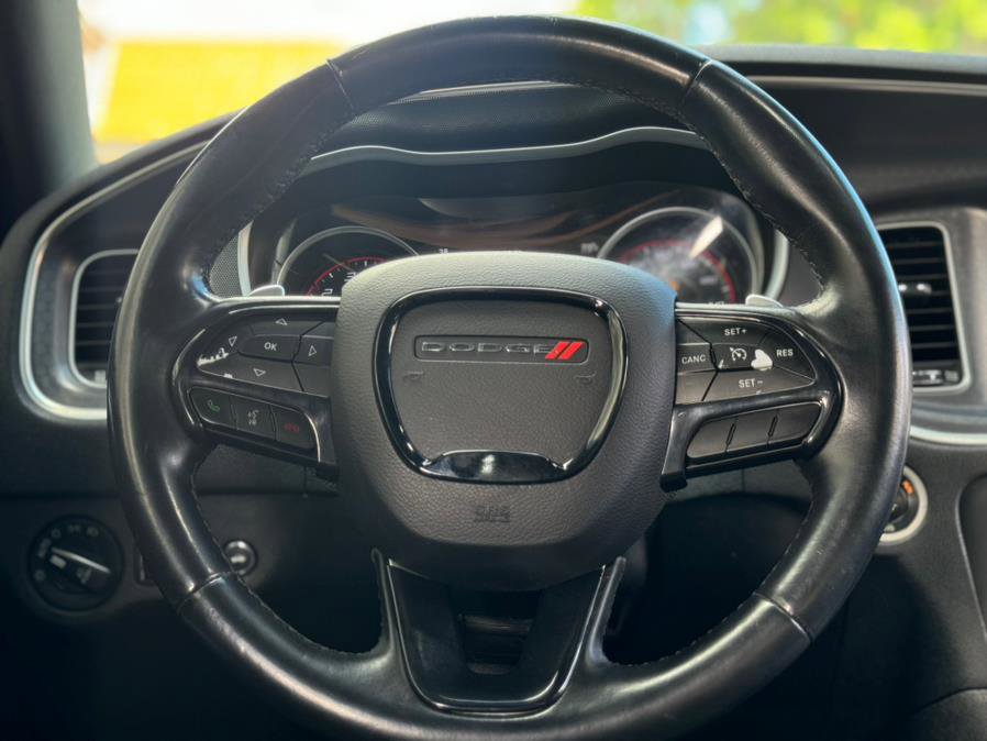Used 2017 Dodge Charger R/T image 17