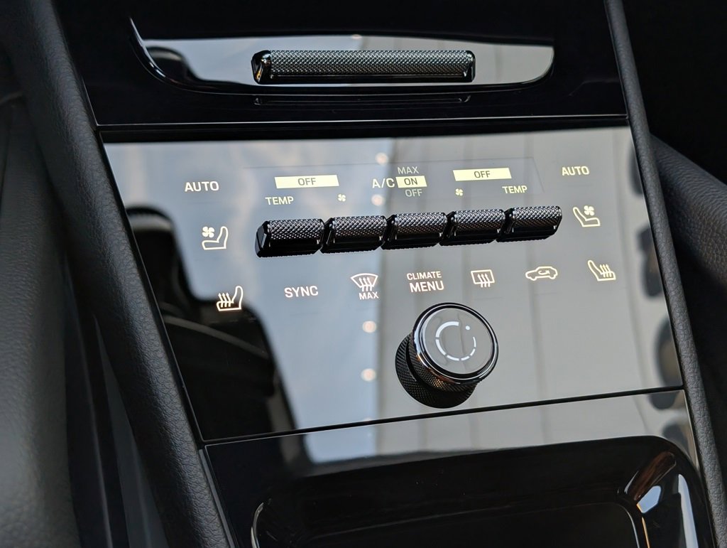 New 2026 Porsche Cayenne image 17