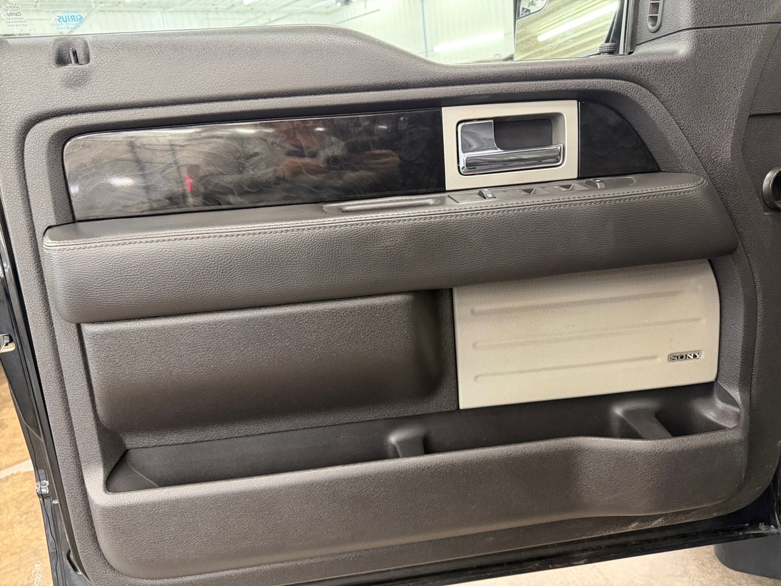 Used 2011 Ford F150 Platinum image 21