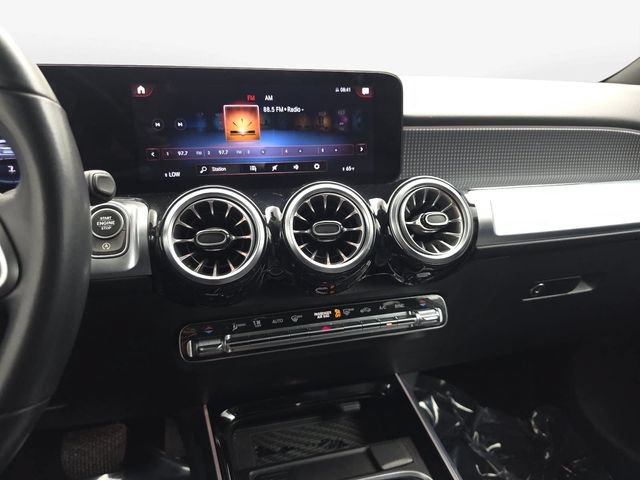 Used 2022 Mercedes-Benz GLB 250 image 20
