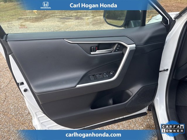 Used 2023 Toyota RAV4 XSE image 17