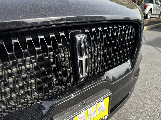 Certified 2023 Lincoln Aviator Reserve w/ Equipment Group 201A AWD/4WD image 10