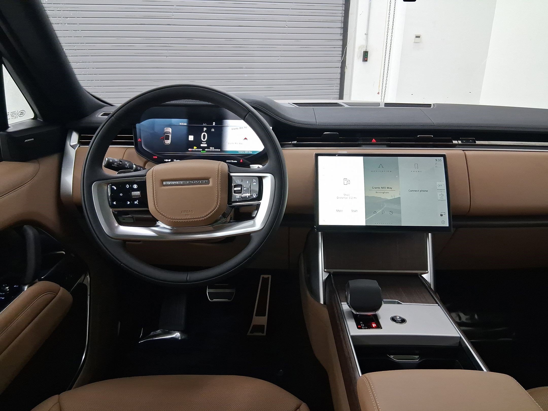 New 2026 Land Rover Range Rover SE image 4