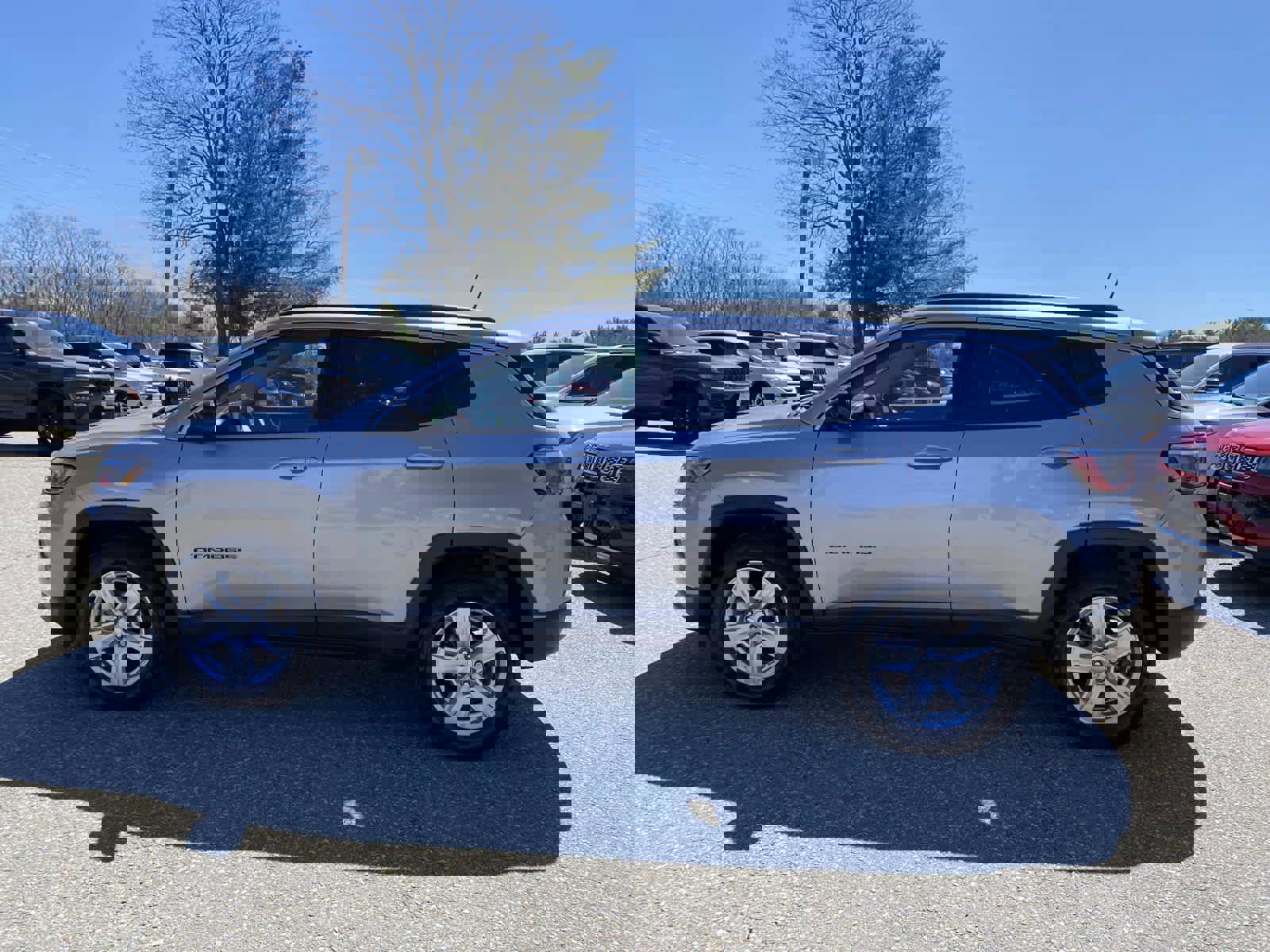 Certified 2022 Jeep Compass Latitude w/ Convenience Group image 9