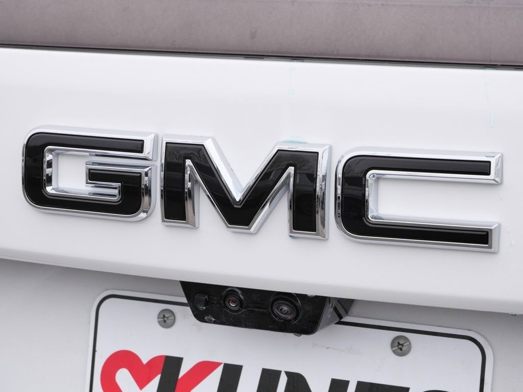 New 2026 GMC Yukon AT4 Ultimate AWD/4WD image 17