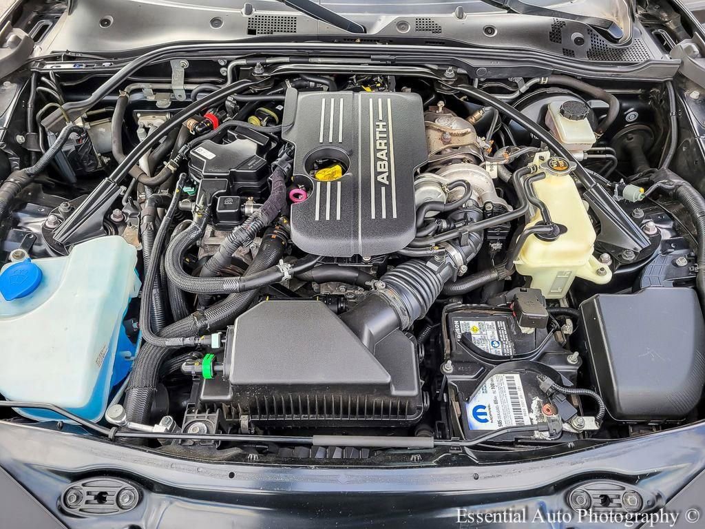 Used 2018 FIAT 124 Spider Abarth w/ Convenience Group image 27