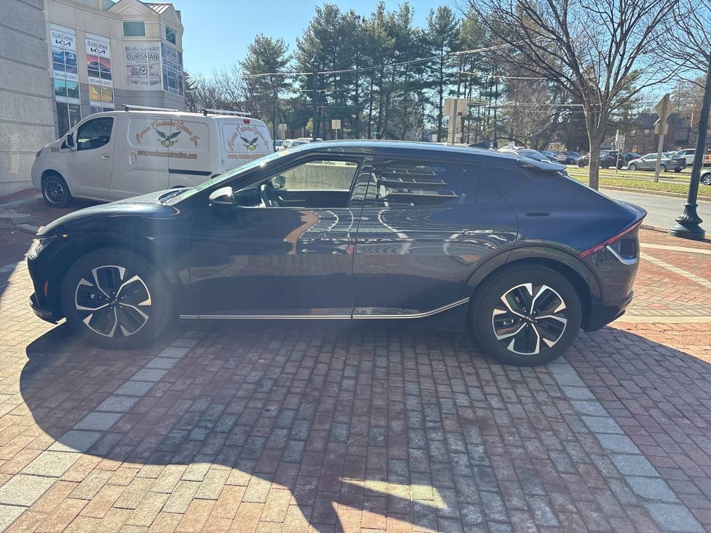 Certified 2024 Kia EV6 Wind w/ Wind Technology Package image 6