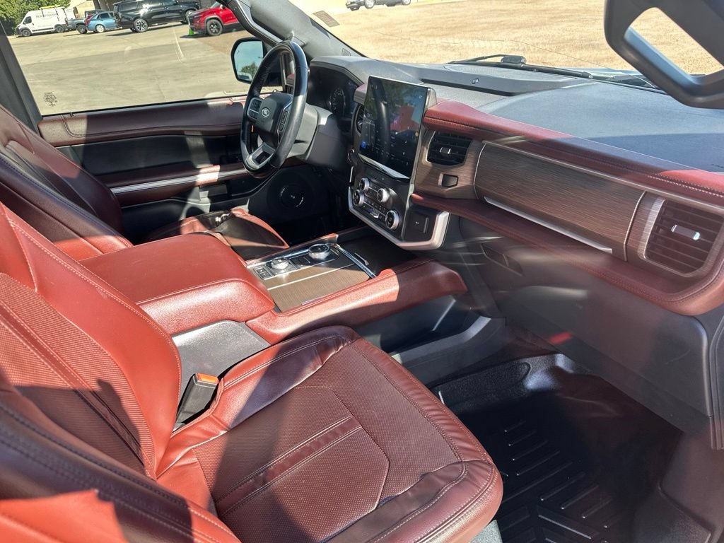 Used 2022 Ford Expedition Max Limited AWD/4WD image 35