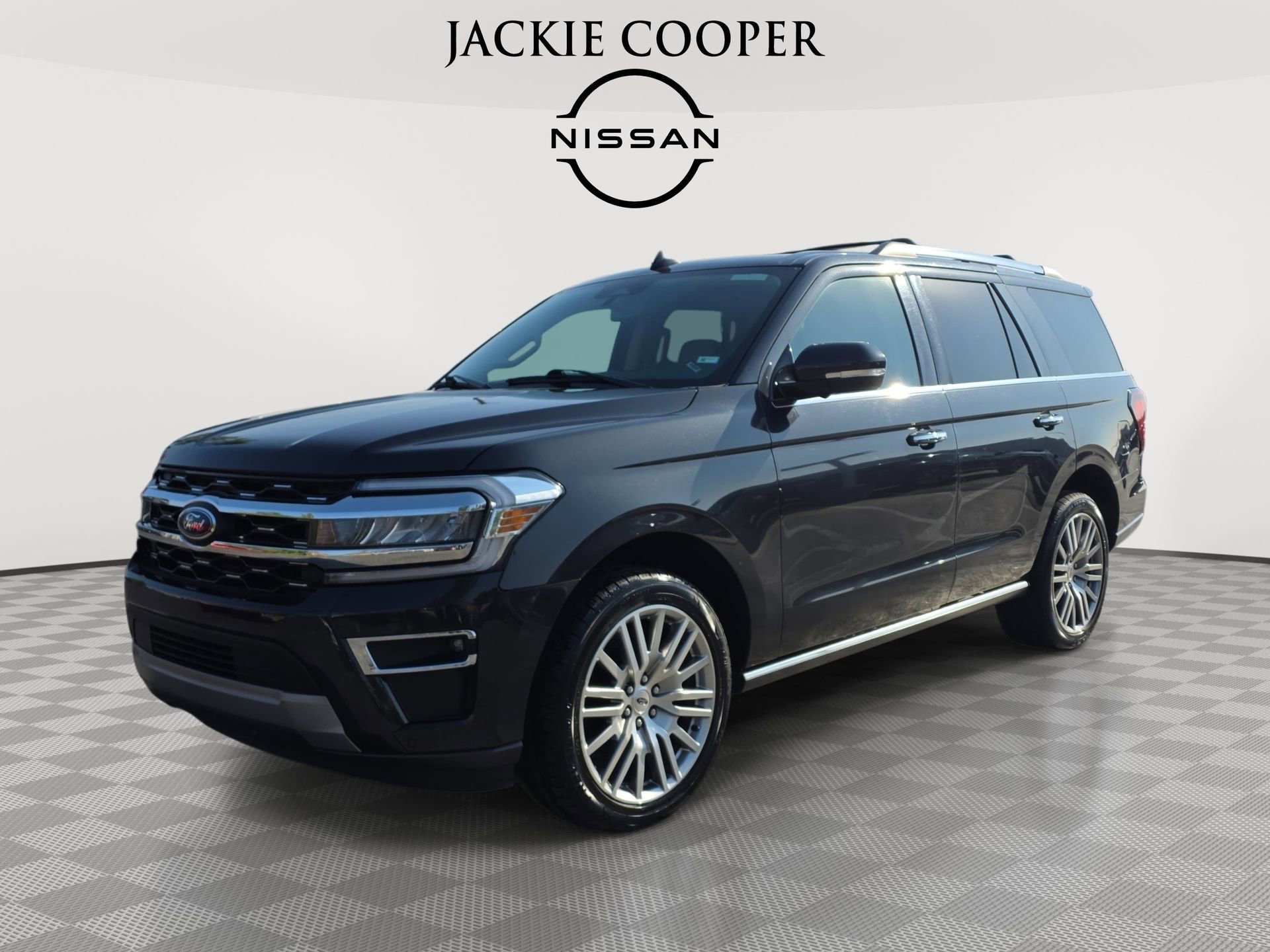 Used 2024 Ford Expedition Limited AWD/4WD image 1