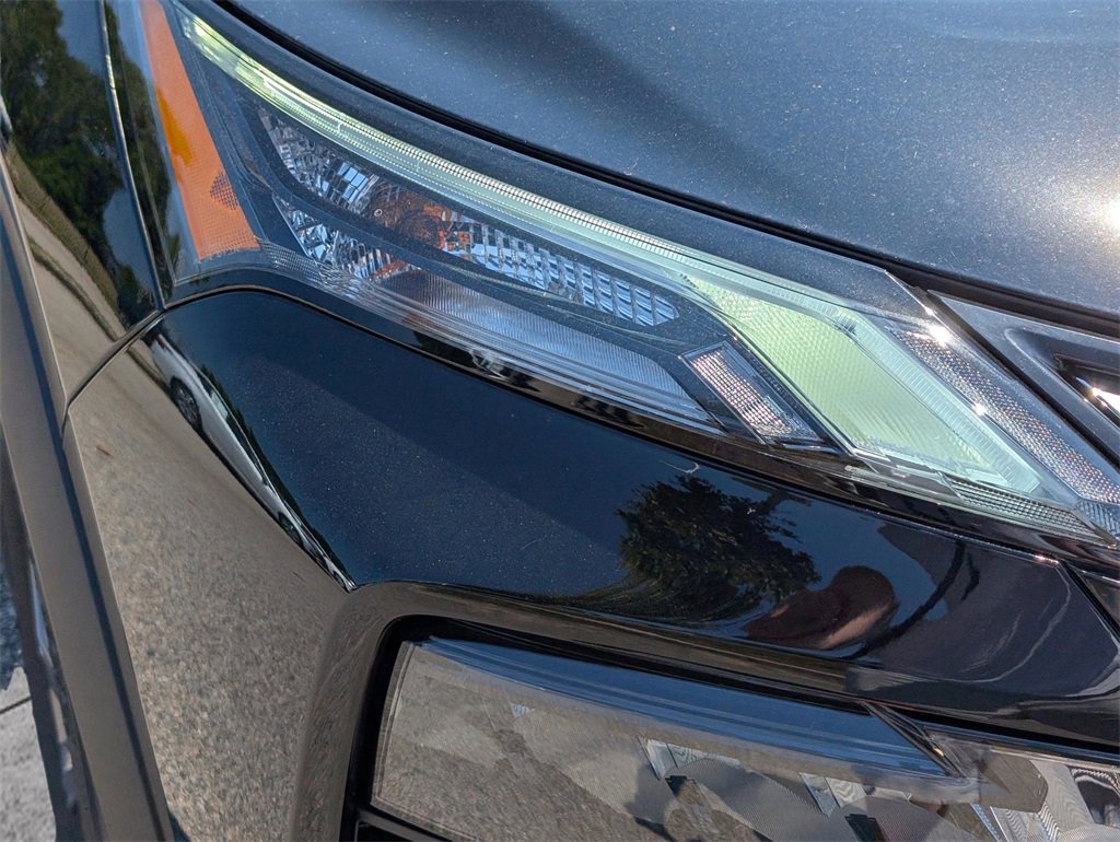 New 2026 Nissan Rogue S image 9