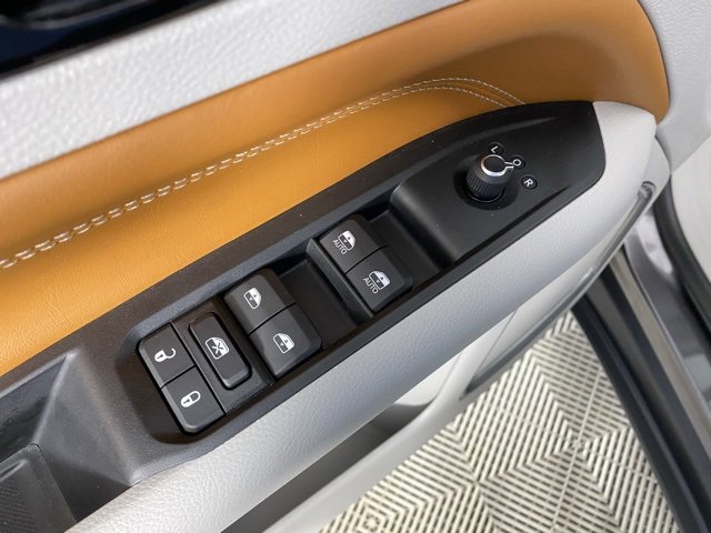 Used 2022 Jeep Compass Limited image 14