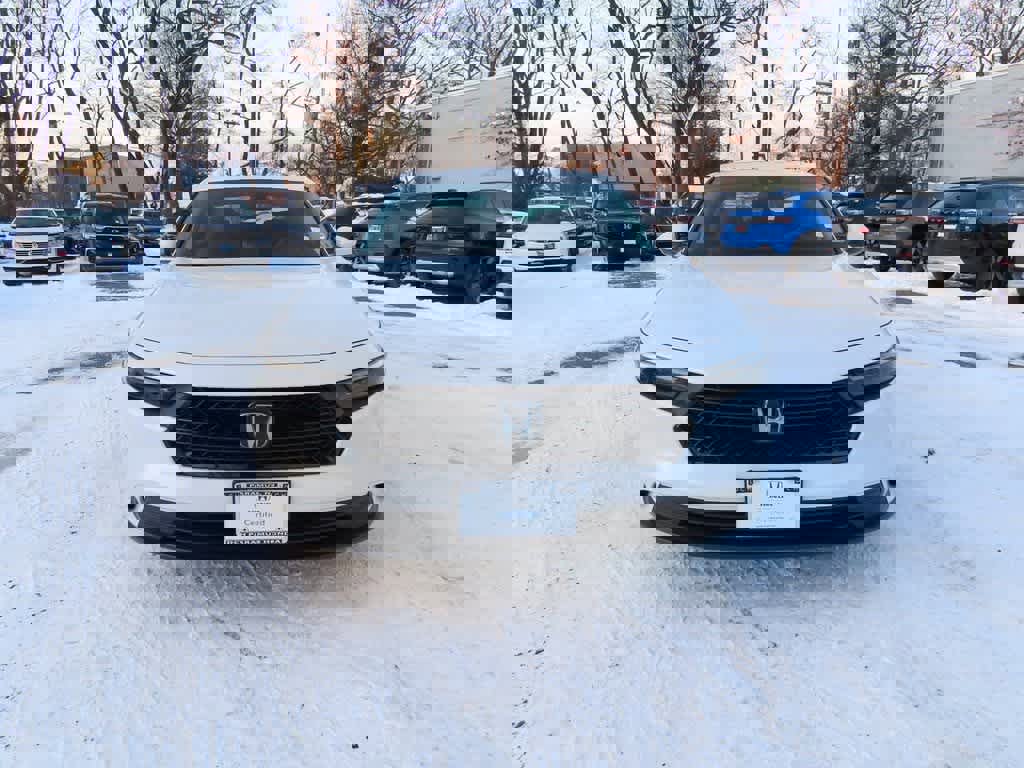 Used 2023 Honda Accord EX image 6