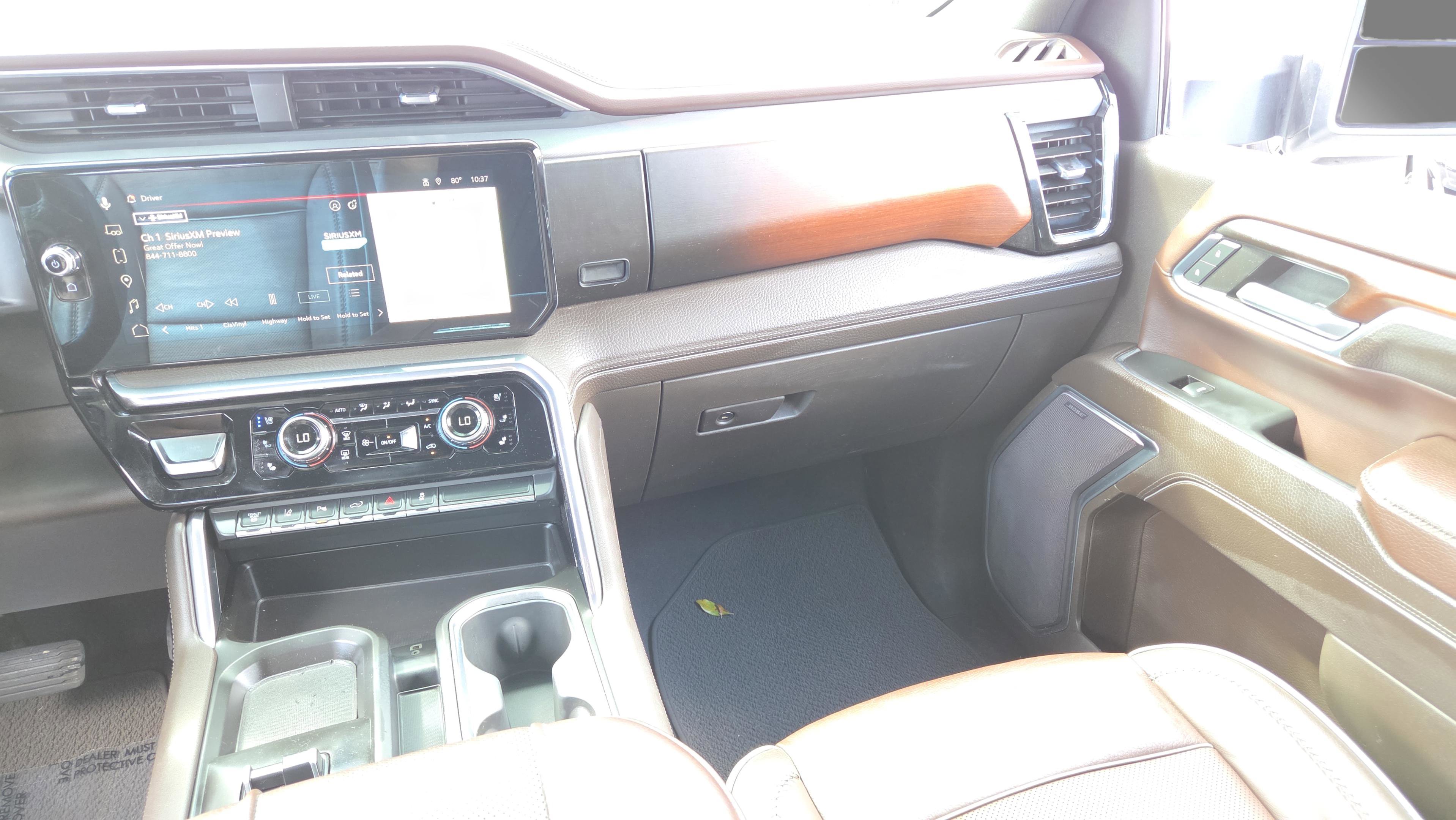 Used 2024 GMC Sierra 3500 Denali w/ Denali Reserve Package image 15