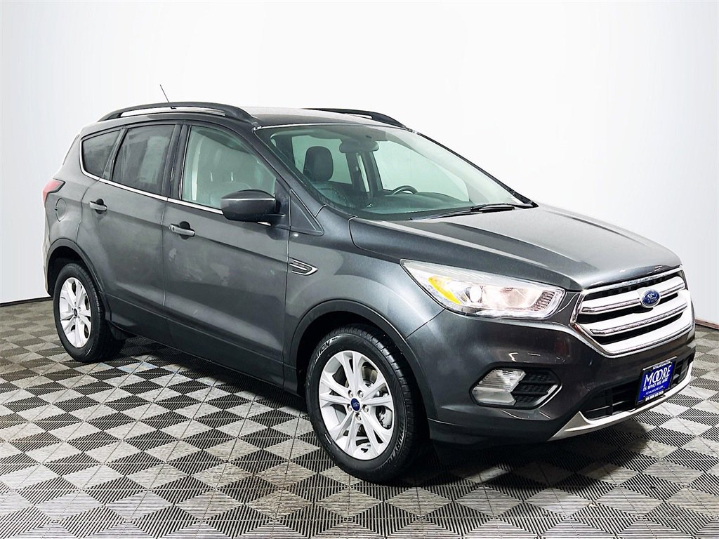 Used 2019 Ford Escape SEL image 1