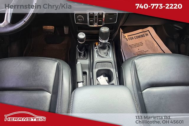 Used 2022 Jeep Wrangler Unlimited Sahara AWD/4WD image 13