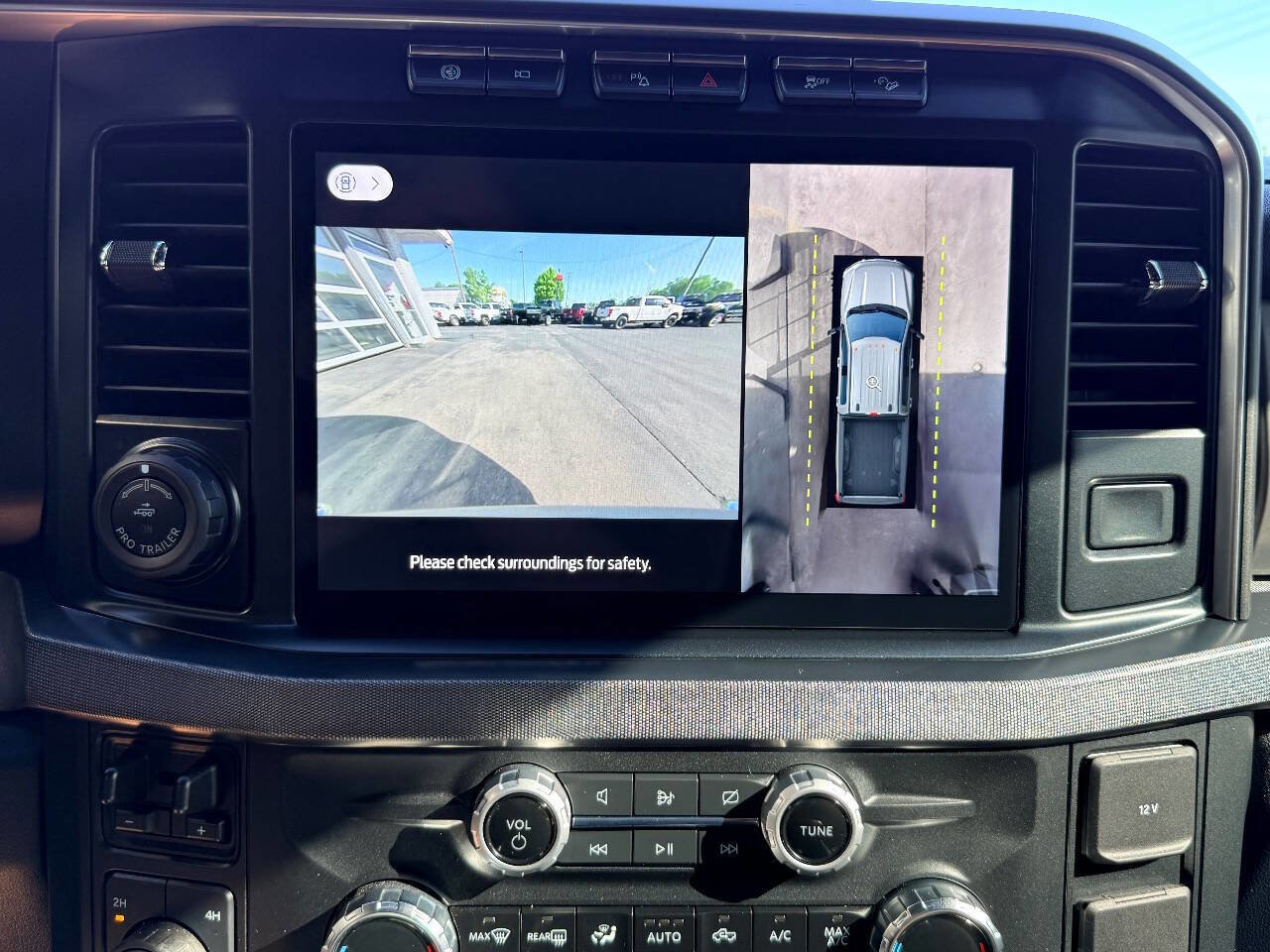 Used 2024 Ford F450 Platinum w/ FX4 Off-Road Package image 29