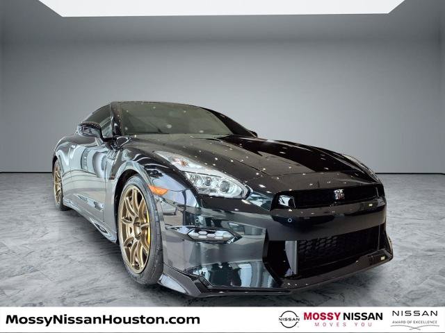 Certified 2024 Nissan GT-R w/ Floor Mat Package AWD/4WD image 4