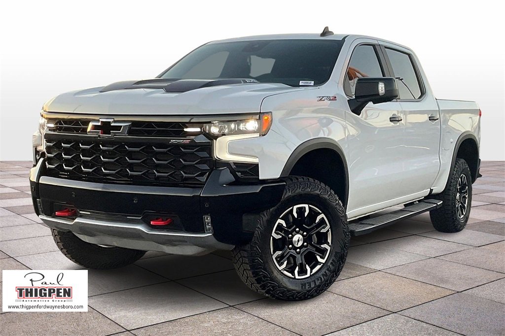 Used 2025 Chevrolet Silverado 2500 LT w/ Convenience Package image 11