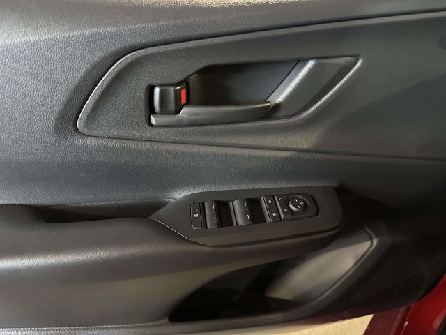 New 2027 Toyota Prius Plug-In Hybrid FWD image 15