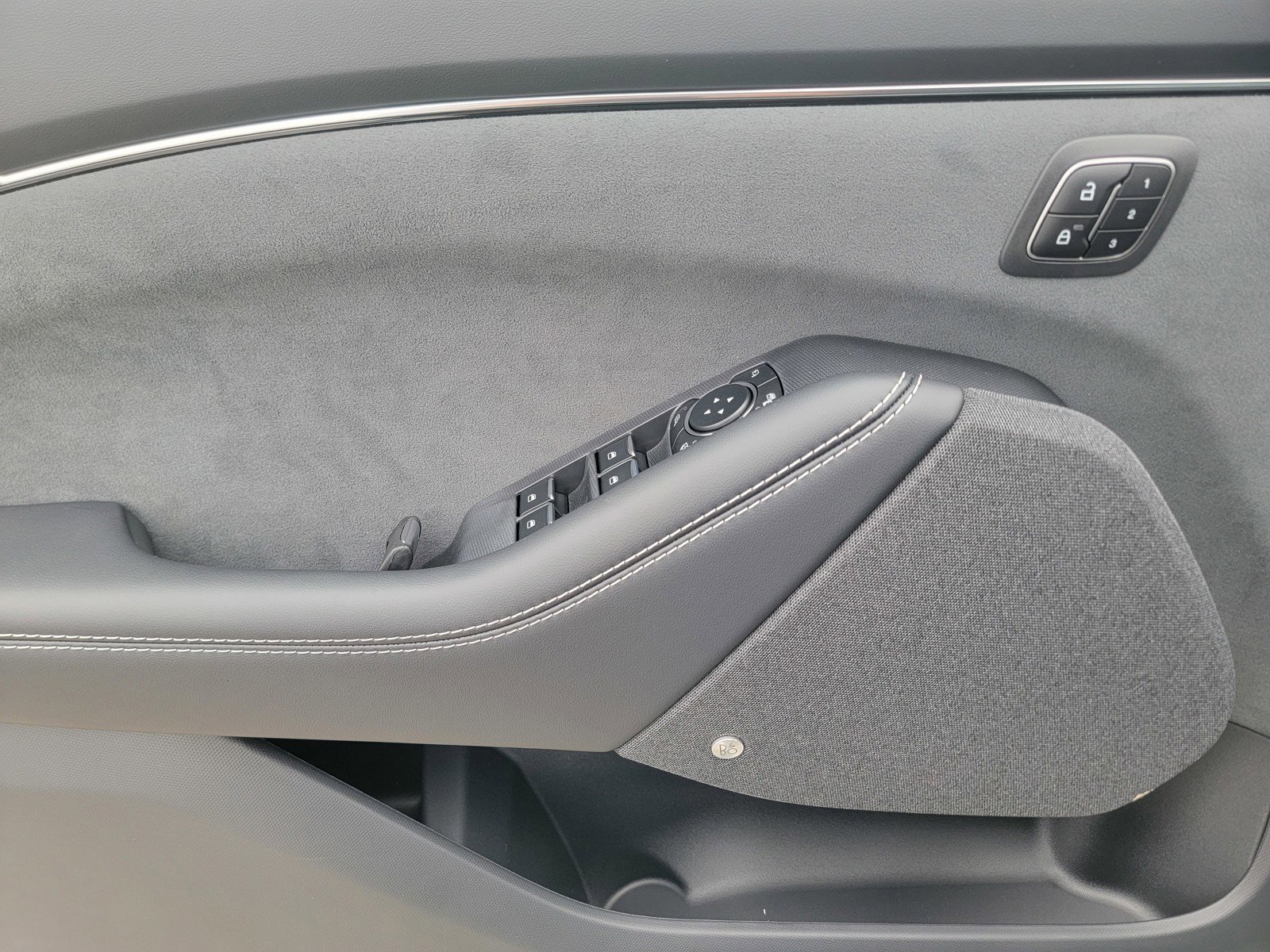 New 2025 Ford Mustang Mach-E GT image 8