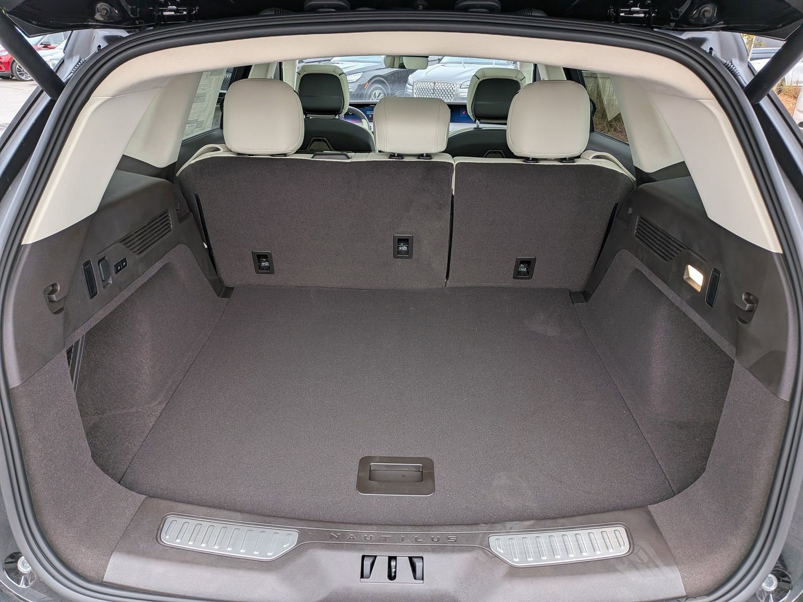 New 2026 Lincoln Nautilus Black Label image 14