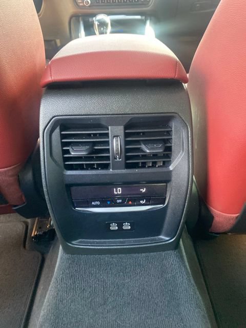 Used 2022 BMW 330e RWD image 17