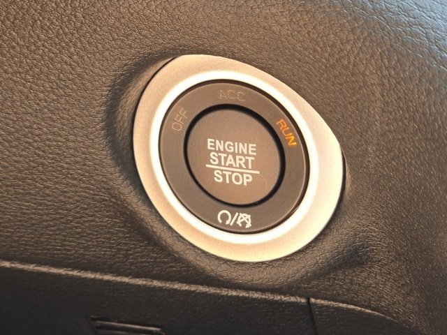 New 2026 Chrysler Pacifica Select image 13
