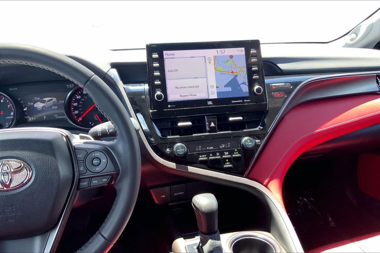 Used 2022 Toyota Camry XSE FWD image 15
