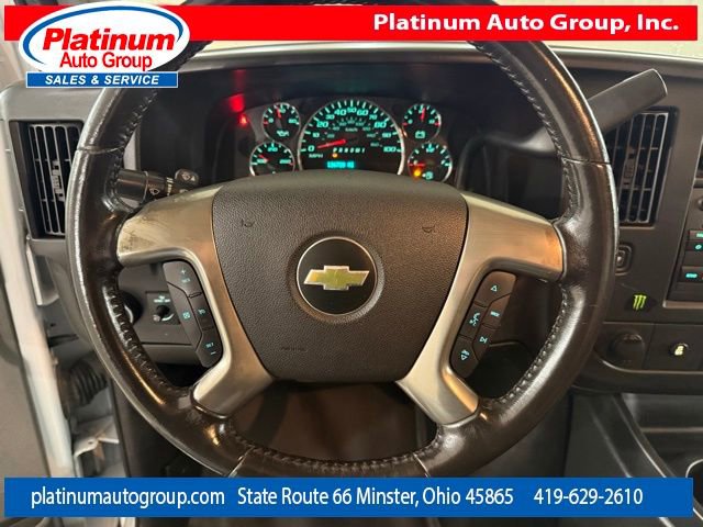 Used 2016 Chevrolet Express 3500 Extended image 15