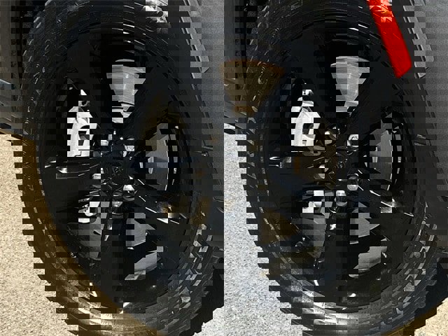 Used 2023 Jeep Grand Cherokee L Limited w/ Black Appearance Package image 10