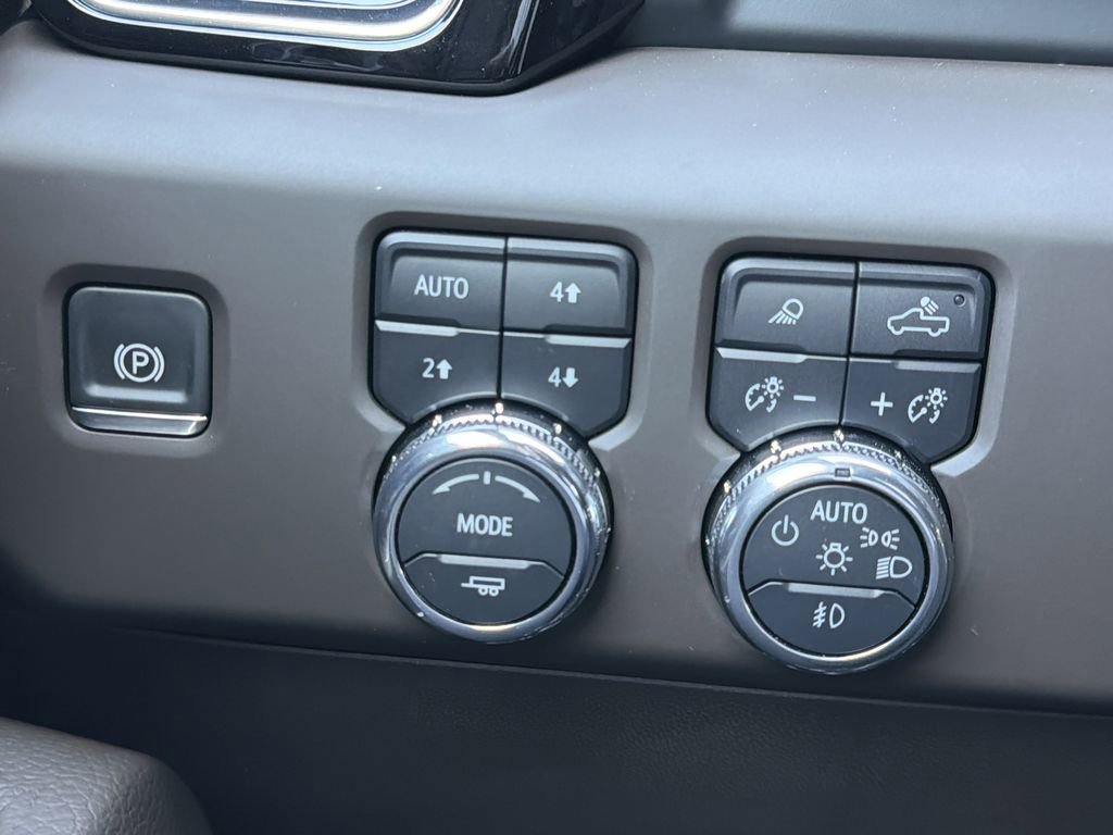 Used 2024 GMC Sierra 1500 Denali image 16