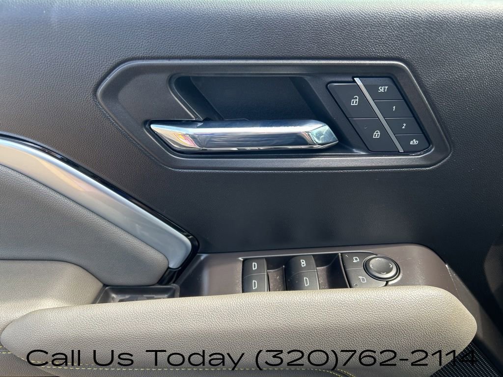 Certified 2025 Chevrolet Colorado ZR2 w/ Technology Package AWD/4WD image 15