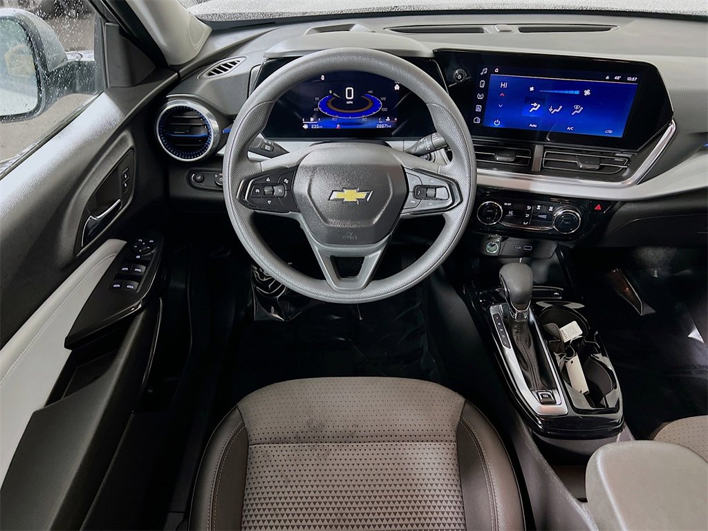 Used 2024 Chevrolet Trax LT image 20