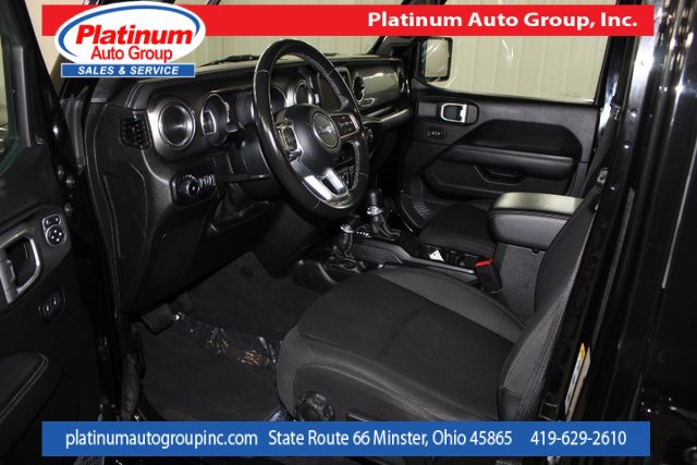 Used 2019 Jeep Wrangler Unlimited Sahara w/ Safety Group image 9