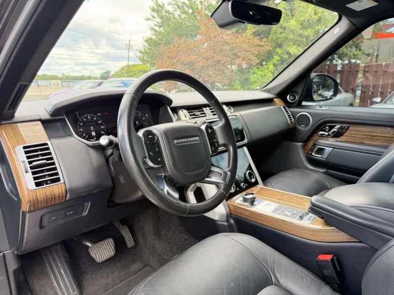 Used 2018 Land Rover Range Rover Supercharged AWD/4WD image 13