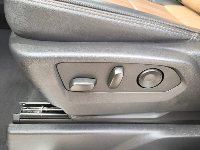 Used 2024 Chevrolet Silverado 3500 High Country image 23