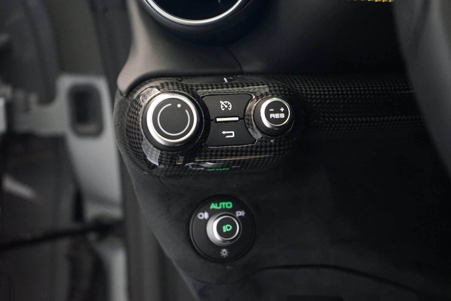 Used 2022 Ferrari 812 GTS RWD image 27