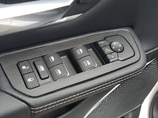 New 2026 RAM 1500 Laramie w/ Sport Appearance Package AWD/4WD image 16
