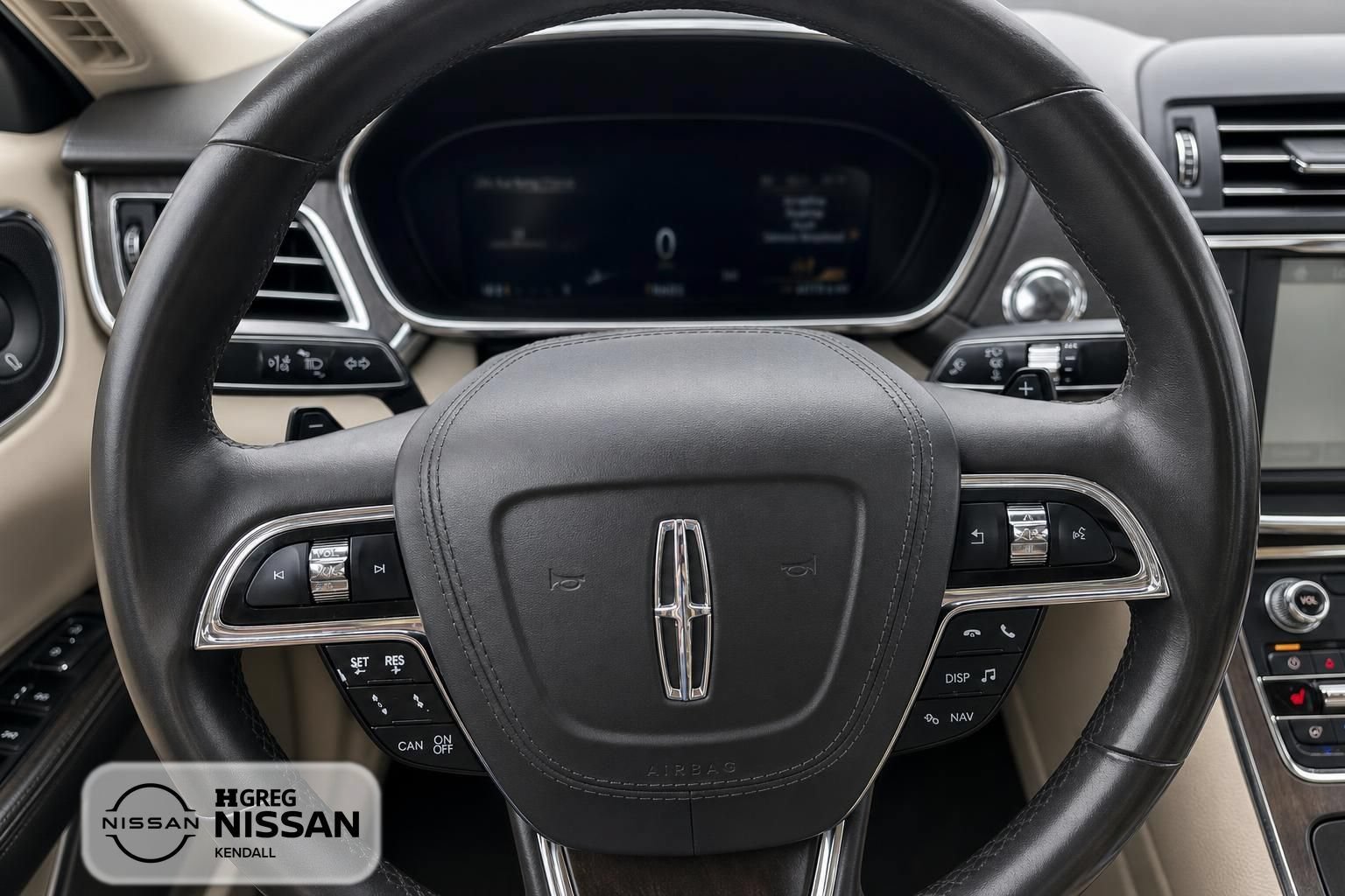 Used 2017 Lincoln Continental Reserve w/ Rear-seat Package AWD/4WD image 8