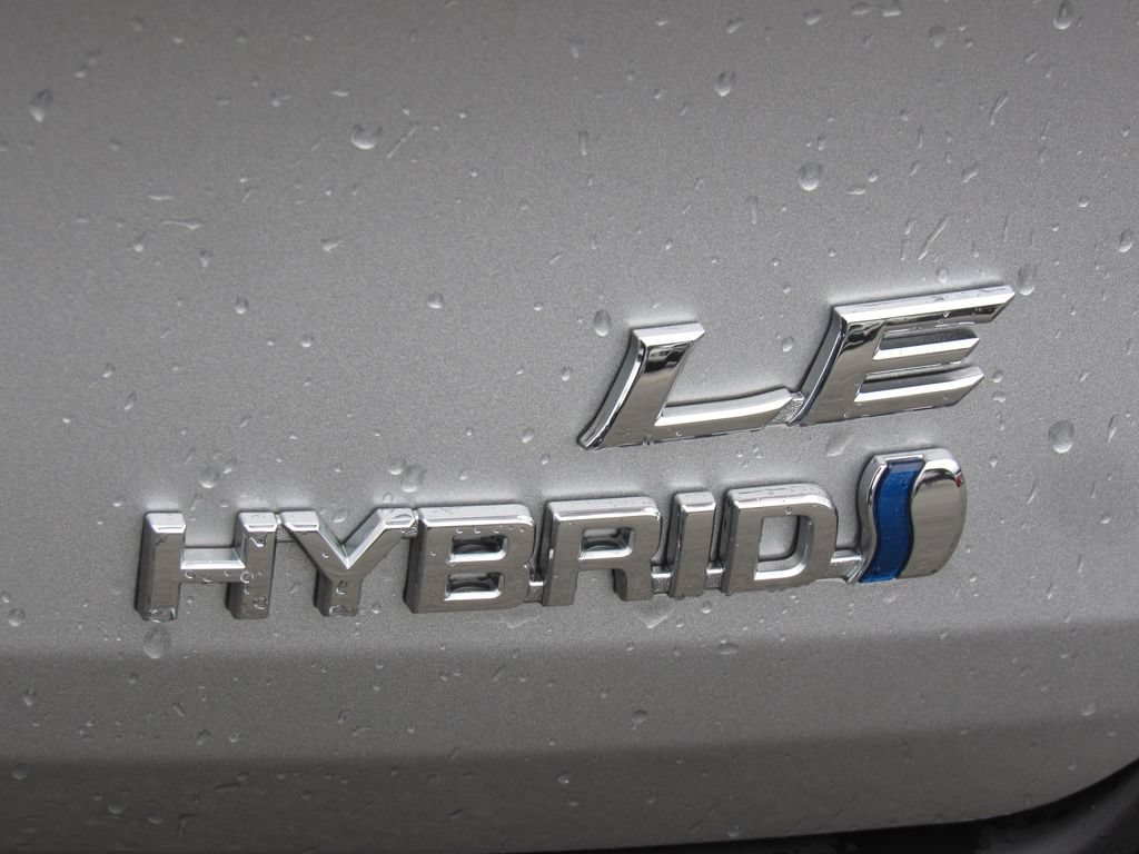 Used 2024 Toyota Sienna LE AWD/4WD image 8